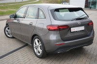 Mercedes-Benz B 220 B220 d AMG Line