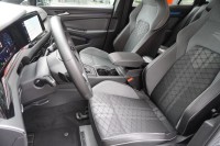 VW Golf VIII Variant R-Line eTSI