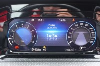VW Golf VIII 1.5 16V TSI R-Line