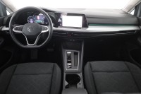 VW Golf VIII Variant 1.0 eTSI DSG