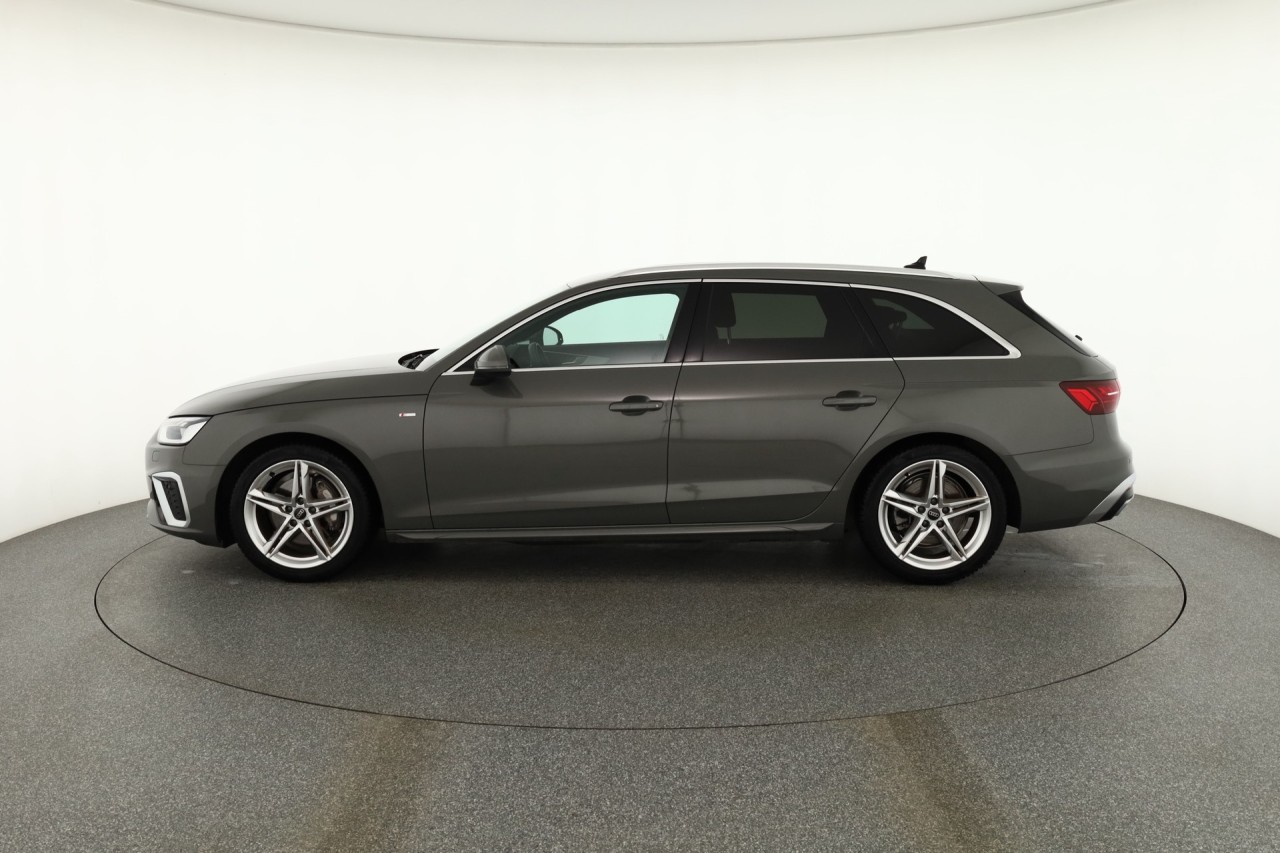 Audi A4 Quattro Avant 40 TDI S-Line quattro Aut.
