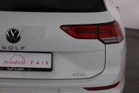 VW Golf VIII Variant 1.5 eTSI DSG