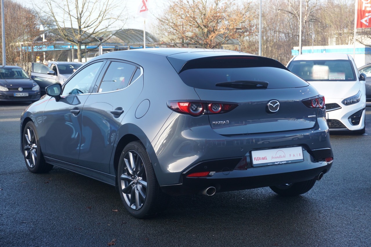 Mazda 3 SKYACTIV-G M-Hybrid Selection