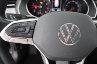 VW Passat Variant 1.5 TSI DSG Business