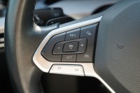 VW Golf VIII Variant 1.0 eTSI DSG Life