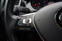 VW Golf VII Variant 1.5 TSI DSG Highline