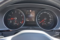 VW Passat Variant 1.5 TSI DSG R-Line