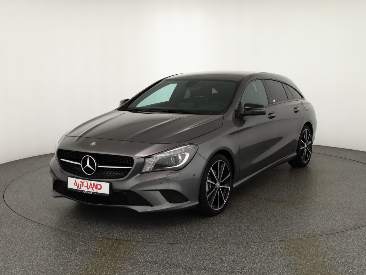 Mercedes-Benz Shooting Brake CLA 200