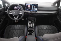 VW Golf VIII Variant 2.0 TDI R-Line DSG