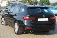 BMW 318 318d Touring Advantage Aut.