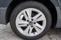 VW Golf VIII Variant Life DSG
