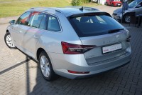 Skoda Superb Combi 2.0 TDI DSG