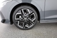 VW Golf VIII Variant 1.5 eTSI R-Line DSG