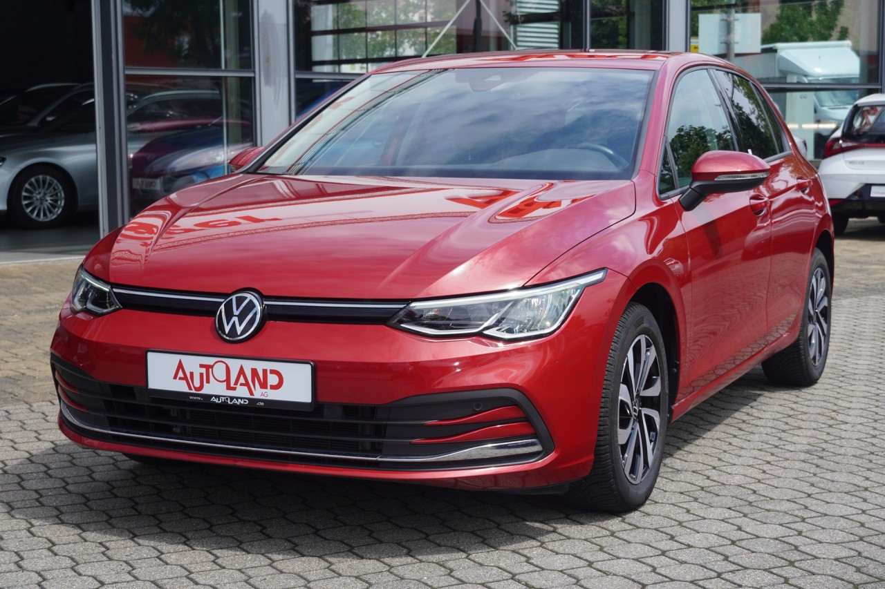 VW Golf VIII Active eTSI DSG