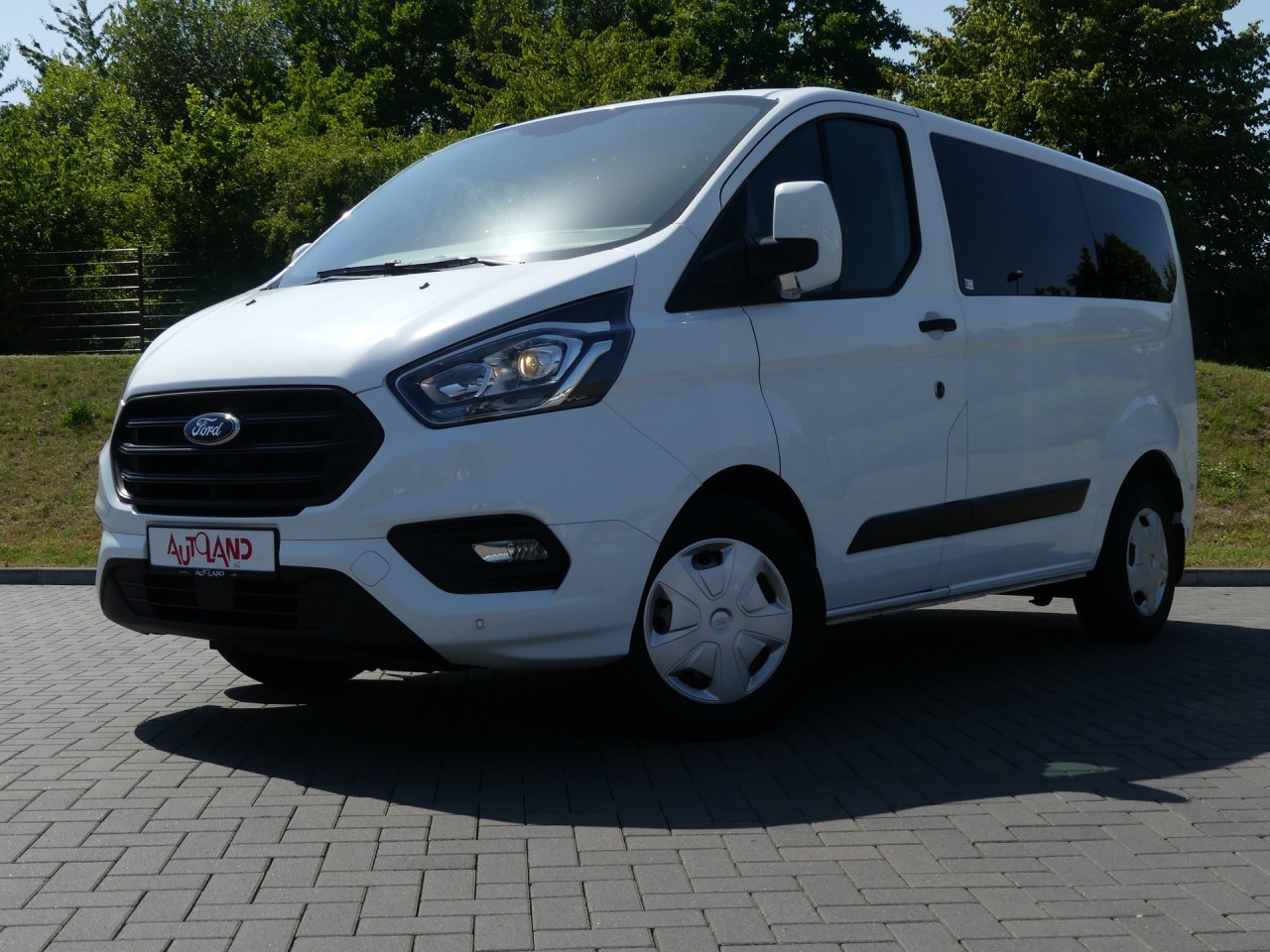 Ford Transit Custom L1 9-Sitzer