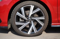 VW Golf VIII Variant 2.0 R-Line