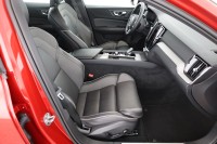 Volvo V60 B4 R Design