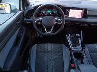 VW Golf VIII Variant 1.5 TSI R-Line