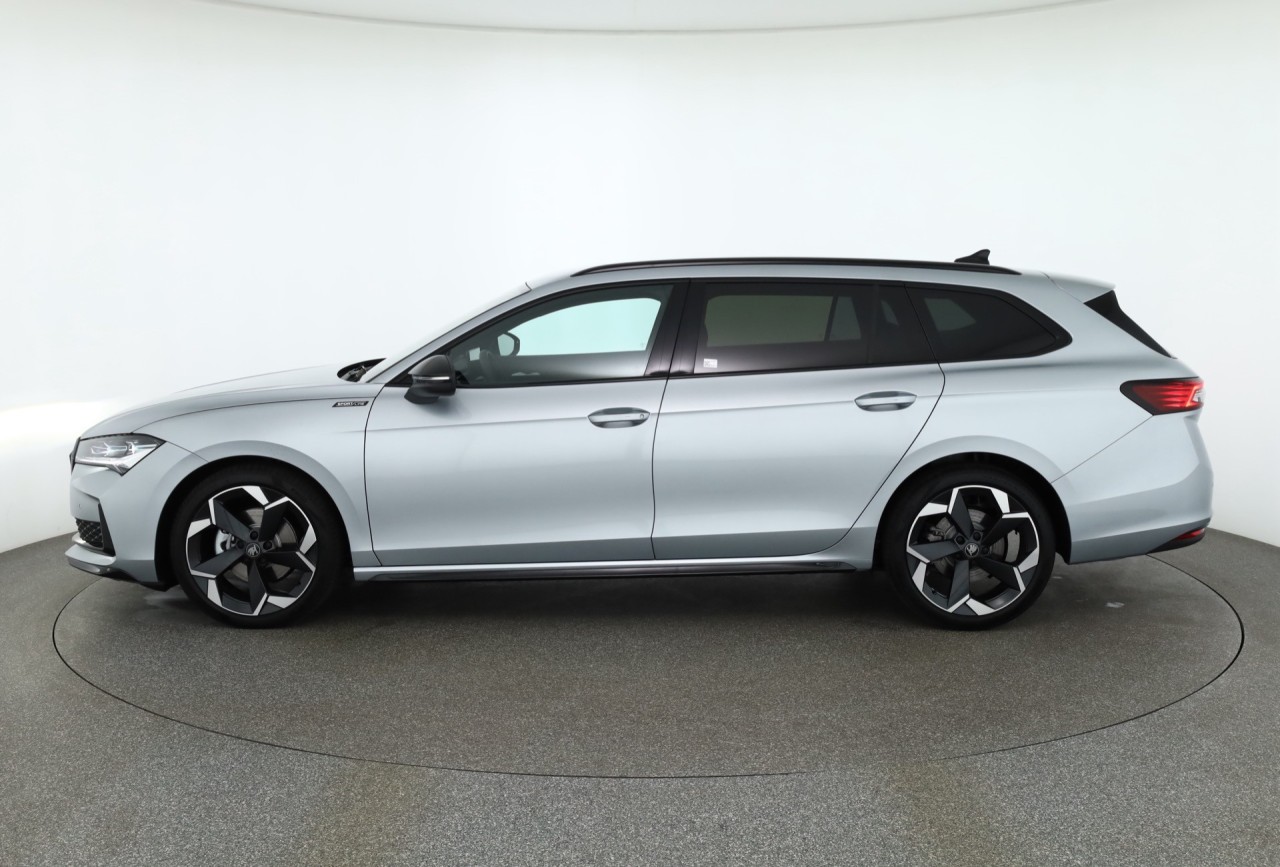 Skoda Superb Combi Sportline 1.5 eTSI DSG