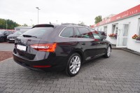 Skoda Superb Combi 2.0 TDI DSG