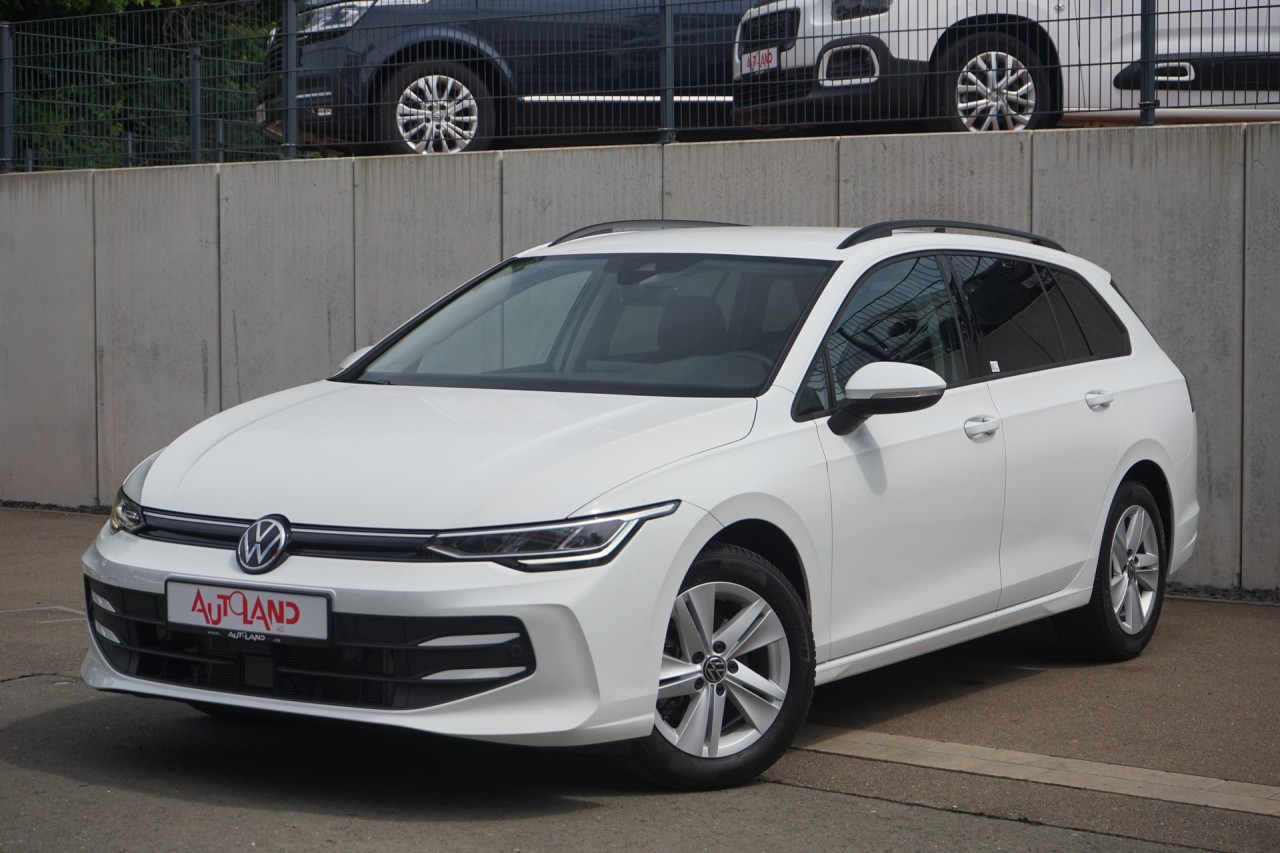 VW Golf VIII Variant 1.5 eTSI DSG Life