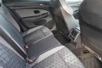 VW Golf VIII Variant R-Line eTSI