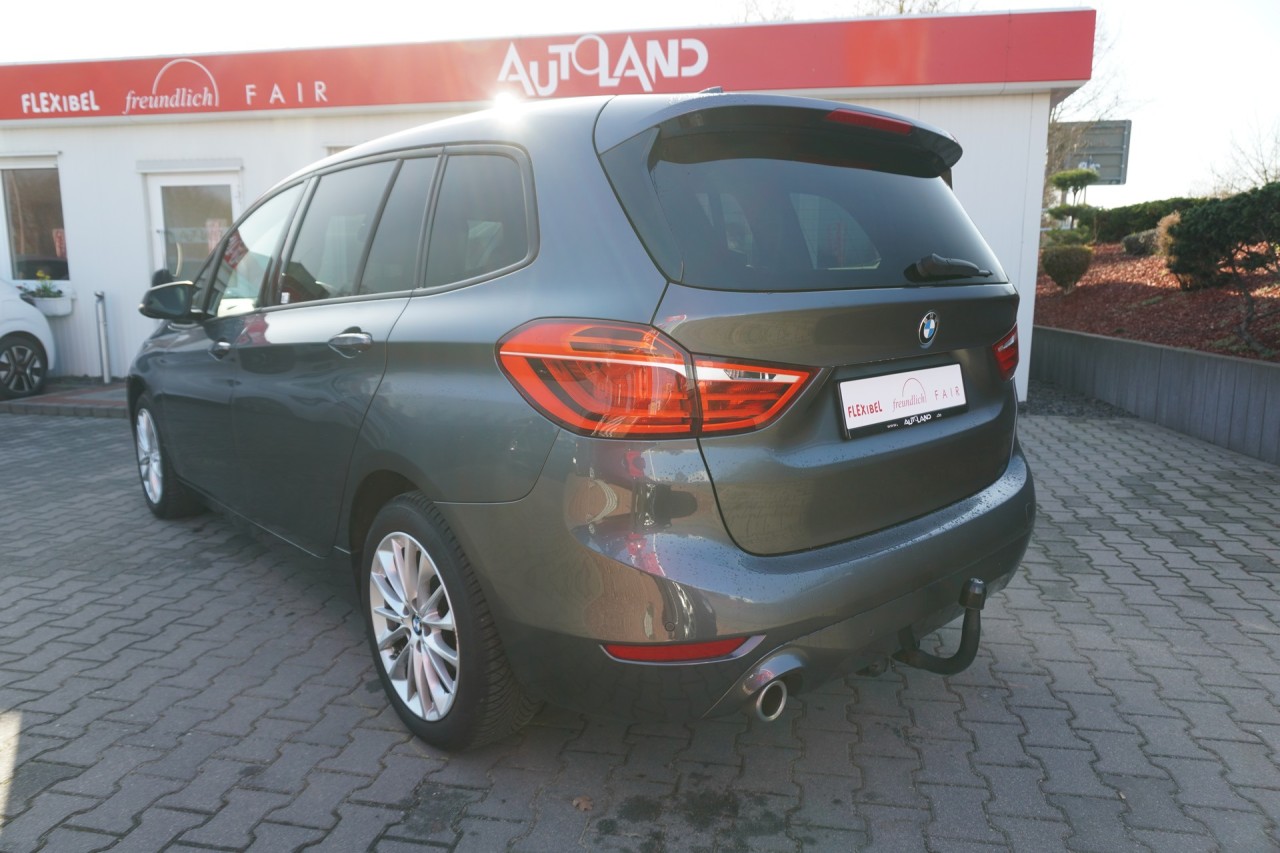 BMW 216 i Advantage