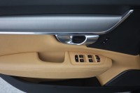Volvo V90 D4 Momentum