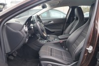 Mercedes-Benz GLA 200 Standard