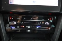 VW Passat Variant 2.0 TDI DSG Elegance