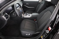 BMW 320 e Touring Advantage