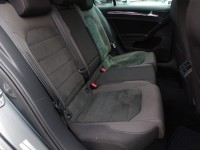VW Golf VII 1.5 TSI Highline R-Line