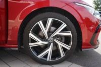 VW Golf VIII Variant 2.0 R-Line