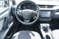 Toyota Avensis 1.8 VVT-i Comfort Touring Sports