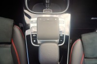 Mercedes-Benz A 200 A200 AMG Line