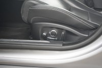 Jaguar XE D180 R-Dynamic HSE