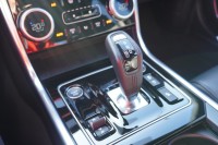 Jaguar XE 2.0 R-Dynamic Black