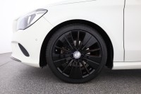 Mercedes-Benz Shooting Brake CLA 180