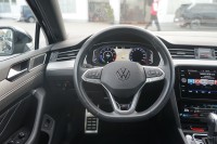 VW Passat Variant 2.0 TSI DSG R-Line