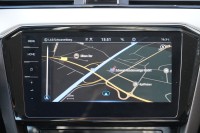 VW Passat Variant 1.5 TSI DSG R-Line