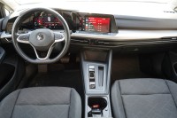 VW Golf VIII Variant 1.0 eTSI DSG Life