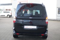 Ford Tourneo Courier 1.5 TDCi Titanium