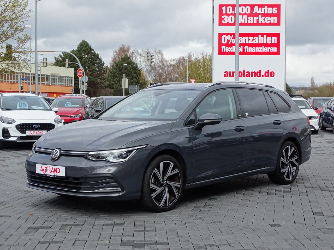 VW Golf VIII Variant 1.5 TSI Active