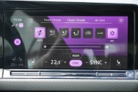 VW Golf VIII 1.5 TSI R-Line
