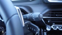 Peugeot 2008 1.2 Hybrid 136 Aut.