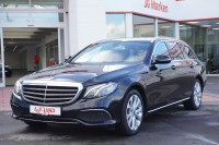 Mercedes-Benz E220 d T-Modell Avantgarde LED Navi Panorama PDC