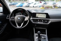 BMW 330 i Advantage