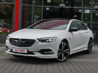 Vorschau: Opel Insignia GS 2.0 Turbo 4x4 OPC Line