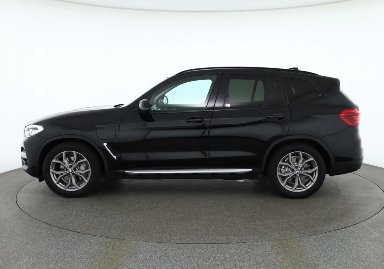 BMW X3 xDrive 30e xLine