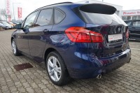 BMW 218 d Advantage